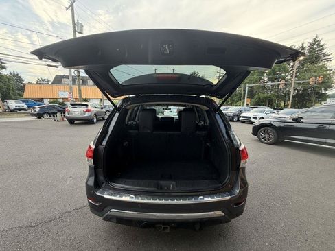 Used 2014 Nissan Pathfinder Platinum AWD/4WD image 24