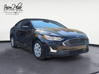 Used 2019 Ford Fusion S image 1