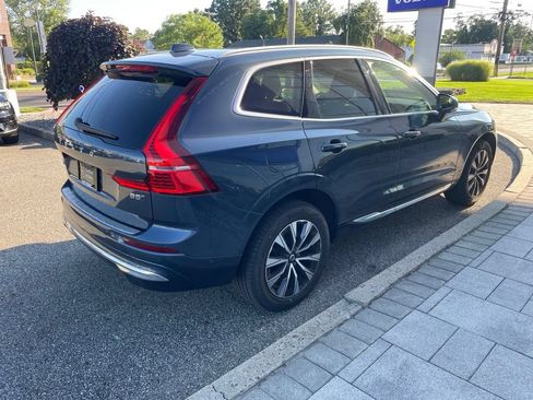 Used 2023 Volvo XC60 B5 Plus w/ Climate Package AWD/4WD image 5