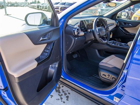 New 2026 Chevrolet Equinox ACTIV w/ Convenience Package III image 24