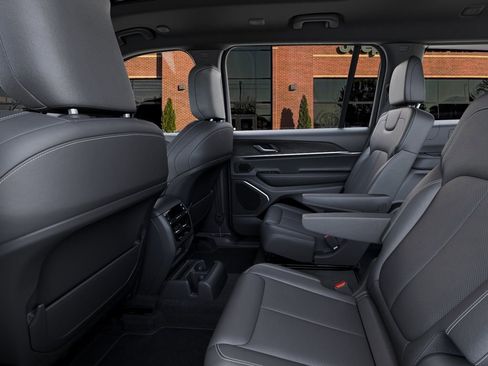 New 2026 Jeep Grand Cherokee L Limited AWD/4WD image 23