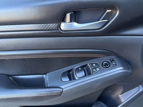 Used 2021 Nissan Altima 2.5 SR w/ SR Premium Package FWD image 11
