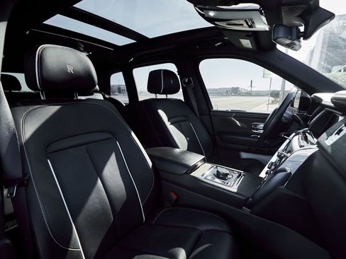 Used 2019 Rolls-Royce Cullinan AWD/4WD image 47