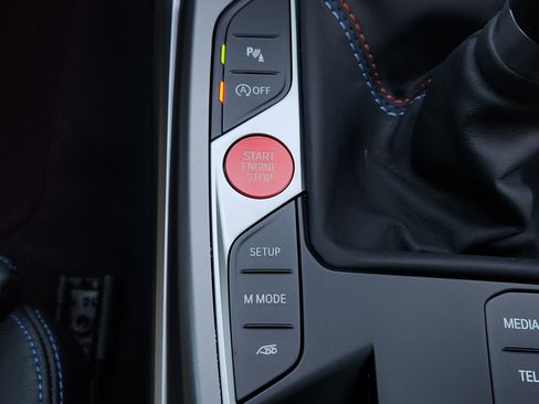 Used 2025 BMW M2 w/ Lighting Package image 23