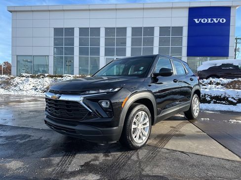 Used 2024 Chevrolet TrailBlazer LS image 41