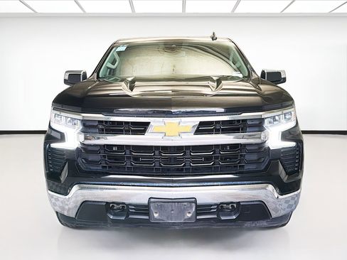 Used 2023 Chevrolet Silverado 1500 LT image 2