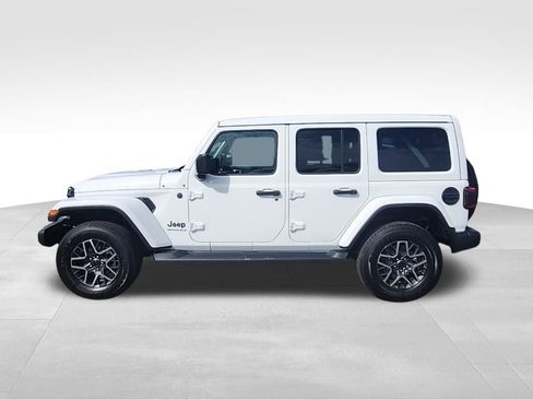 New 2026 Jeep Wrangler Sahara image 18