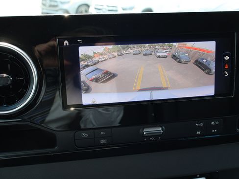 Used 2024 Mercedes-Benz eSprinter 170 Cargo image 27