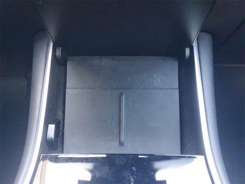 Used 2020 Tesla Model 3 Long Range image 26