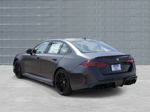 New 2027 BMW M5 w/ Carbon Package AWD/4WD image 3