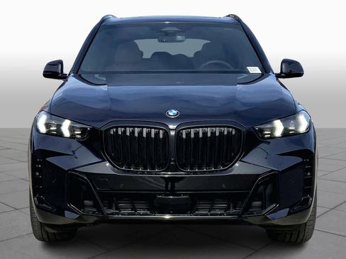 New 2026 BMW X5 xDrive40i w/ M Sport Package AWD/4WD image 3