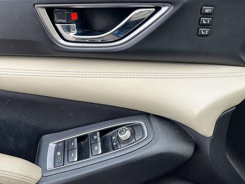 Used 2022 Subaru Ascent Limited w/ Technology Package image 10