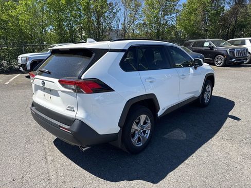 Used 2023 Toyota RAV4 XLE image 7