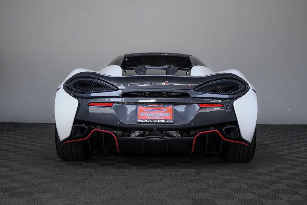 Used 2018 McLaren 570S Spider RWD image 19