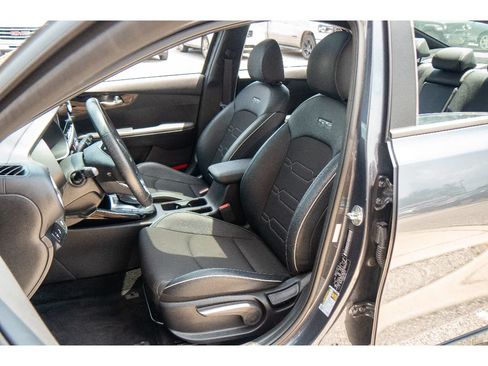 Used 2023 Kia Forte GT-Line w/ GT-Line Premium Package FWD image 12