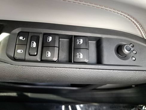 Certified 2024 Jeep Compass Limited AWD/4WD image 26