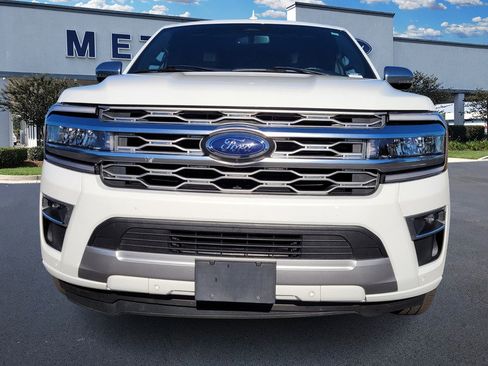 Used 2023 Ford Expedition Max Platinum image 2