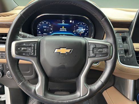 Used 2023 Chevrolet Tahoe Premier AWD/4WD image 14