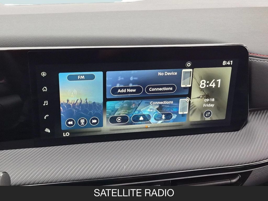Certified 2025 Nissan Kicks SR FWD image 21