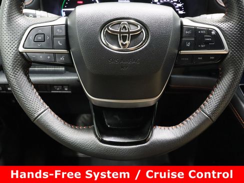 Used 2023 Toyota Sienna XSE image 26