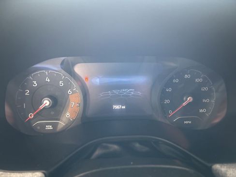 Used 2024 Jeep Compass Latitude image 3