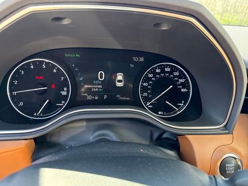 Used 2021 Toyota Avalon Limited w/ Advanced Safety Package image 15