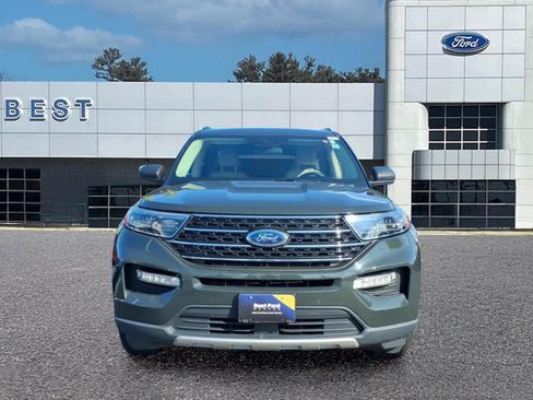 Used 2022 Ford Explorer XLT w/ Equipment Group 202A AWD/4WD image 10