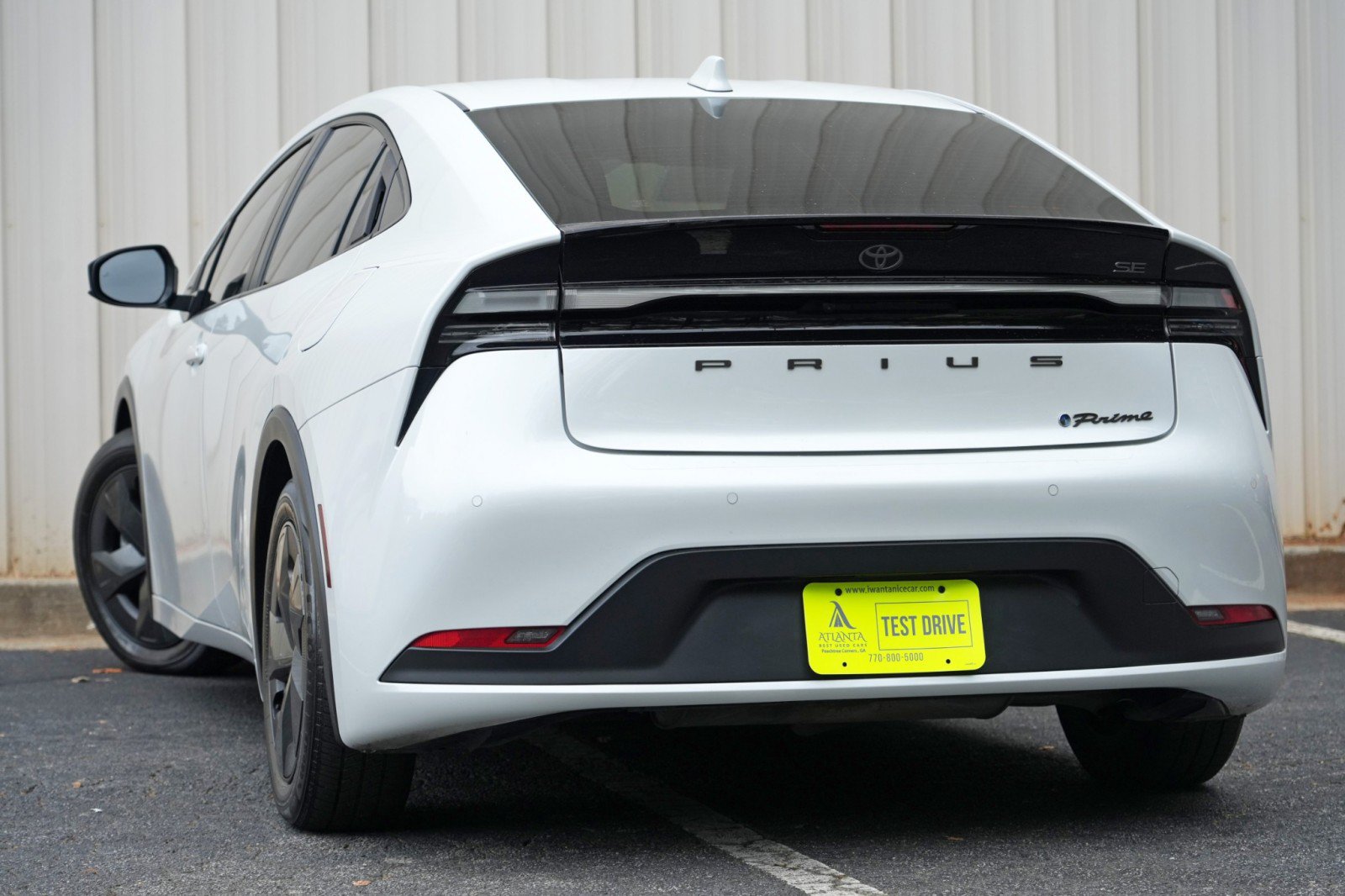 Used 2024 Toyota Prius Prime FWD image 5