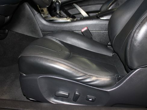 Used 2014 INFINITI Q60 Journey w/ Premium Package RWD image 26
