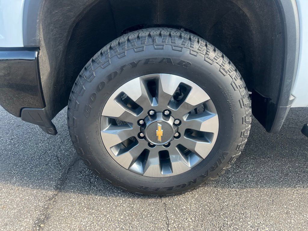New 2025 Chevrolet Silverado 2500 Custom w/ Custom Convenience Package AWD/4WD image 34