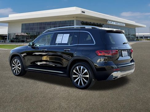 Used 2022 Mercedes-Benz GLB 250 4MATIC image 8