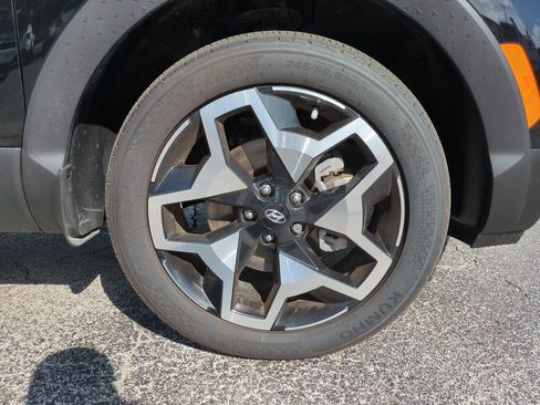 Used 2024 Hyundai Santa Cruz Limited image 11