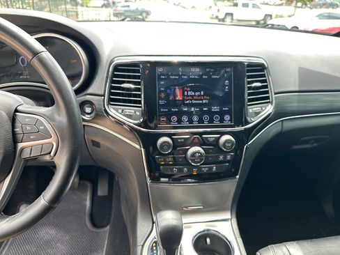 Used 2020 Jeep Grand Cherokee Limited RWD image 22