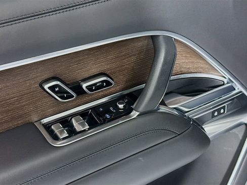 Used 2023 Land Rover Range Rover SE AWD/4WD image 24