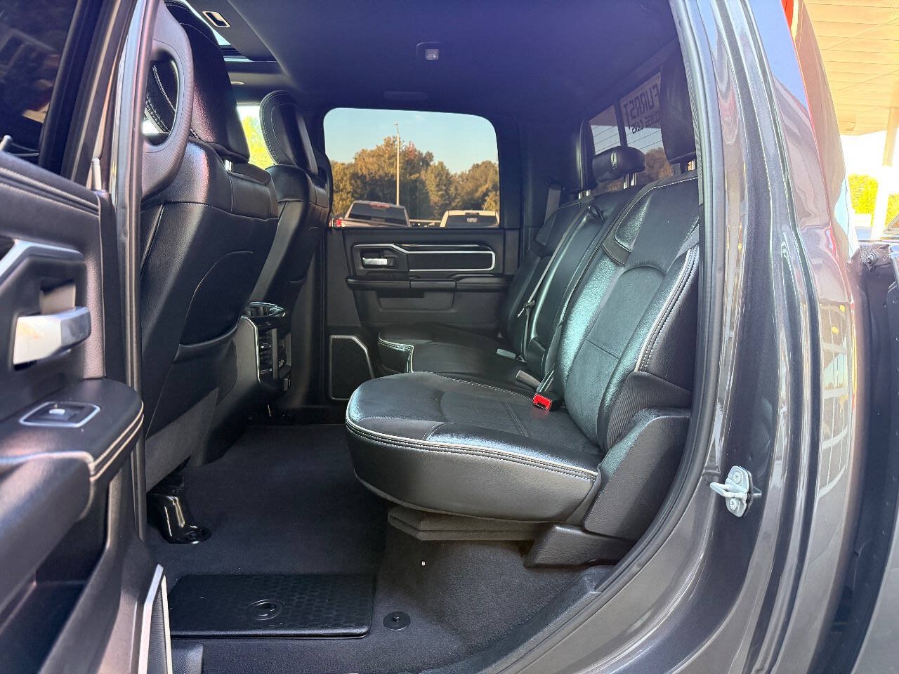 Used 2020 RAM 2500 Laramie w/ Night Edition AWD/4WD image 37