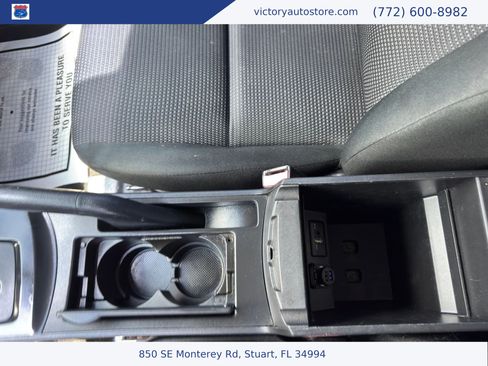 Used 2013 MAZDA MAZDA3 i Sport FWD image 24