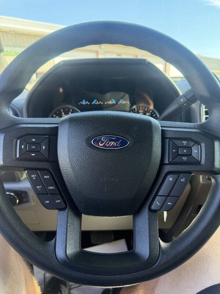 Used 2016 Ford F150 XLT AWD/4WD image 20