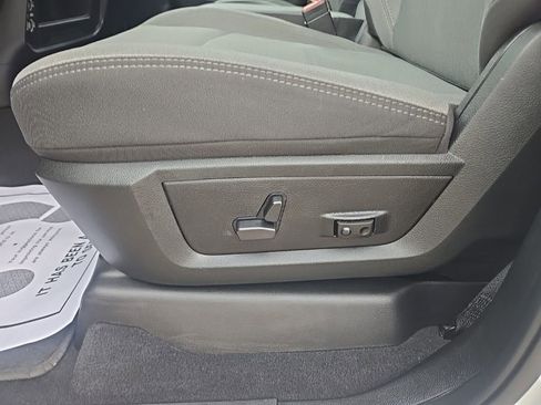 Used 2024 RAM 3500 Big Horn image 11