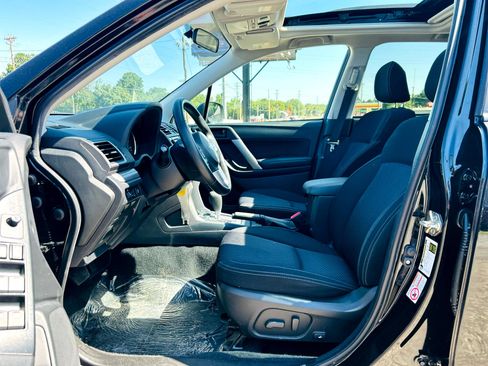 Used 2017 Subaru Forester 2.5i Premium w/ All-Weather Package image 23