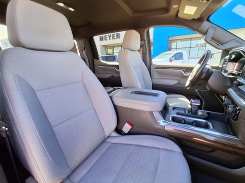 Used 2022 Chevrolet Silverado 1500 LT image 15