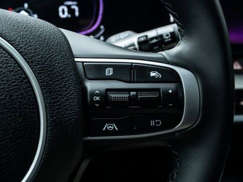 Used 2024 Kia Sportage EX image 10