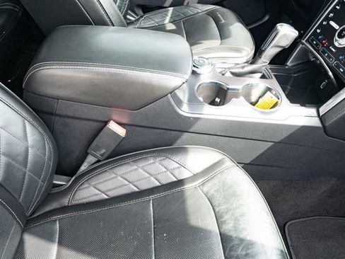 Used 2019 Ford Explorer Platinum AWD/4WD image 45