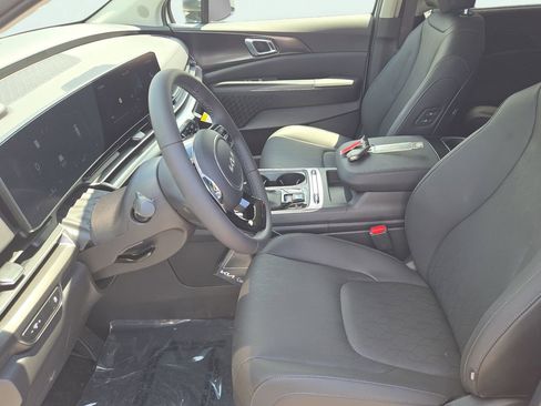 New 2026 Kia Carnival SX w/ SX Dark Edition Package image 18