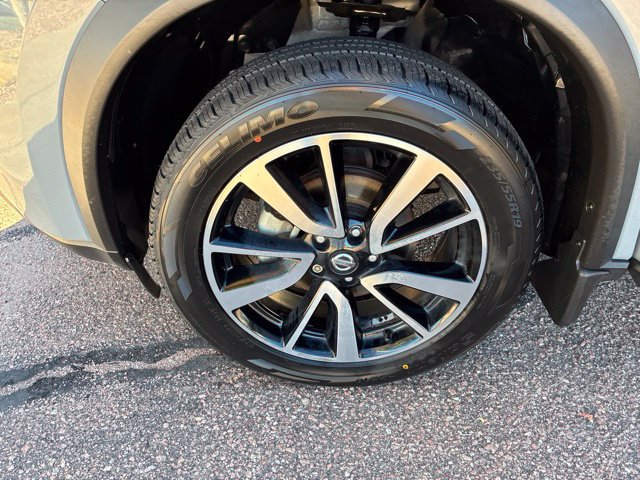 Used 2021 Nissan Rogue SL w/ Premium Package AWD/4WD image 11