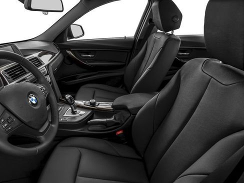 Used 2016 BMW 320i Sedan RWD image 10