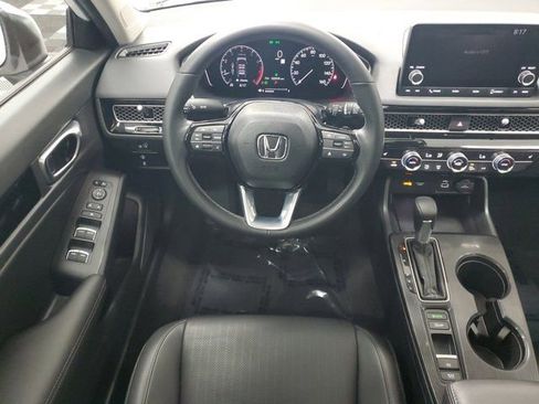 Used 2024 Honda Civic EX-L image 10