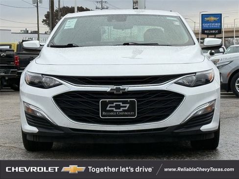 Certified 2024 Chevrolet Malibu RS image 3