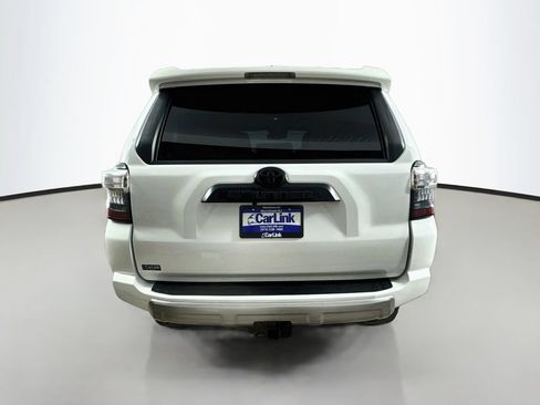 Used 2021 Toyota 4Runner TRD Off-Road Premium w/ Moonroof Package AWD/4WD image 7