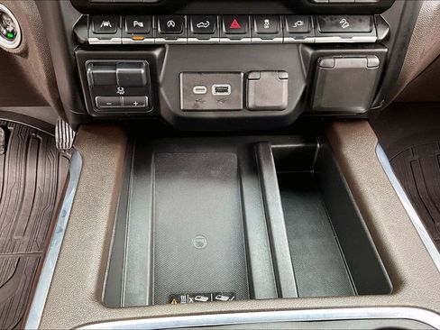 Used 2021 GMC Sierra 1500 SLT w/ SLT Premium Plus Package image 16