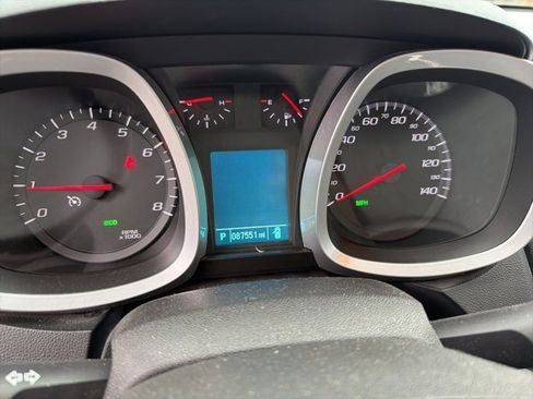 Used 2015 Chevrolet Equinox LS image 9